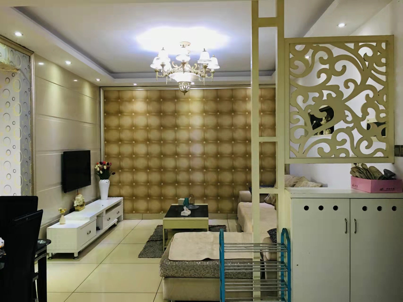 丰园大厦 2室2厅1卫 1800.00元/月 丰园大厦 2室2厅1卫 1800.00元/月室内图