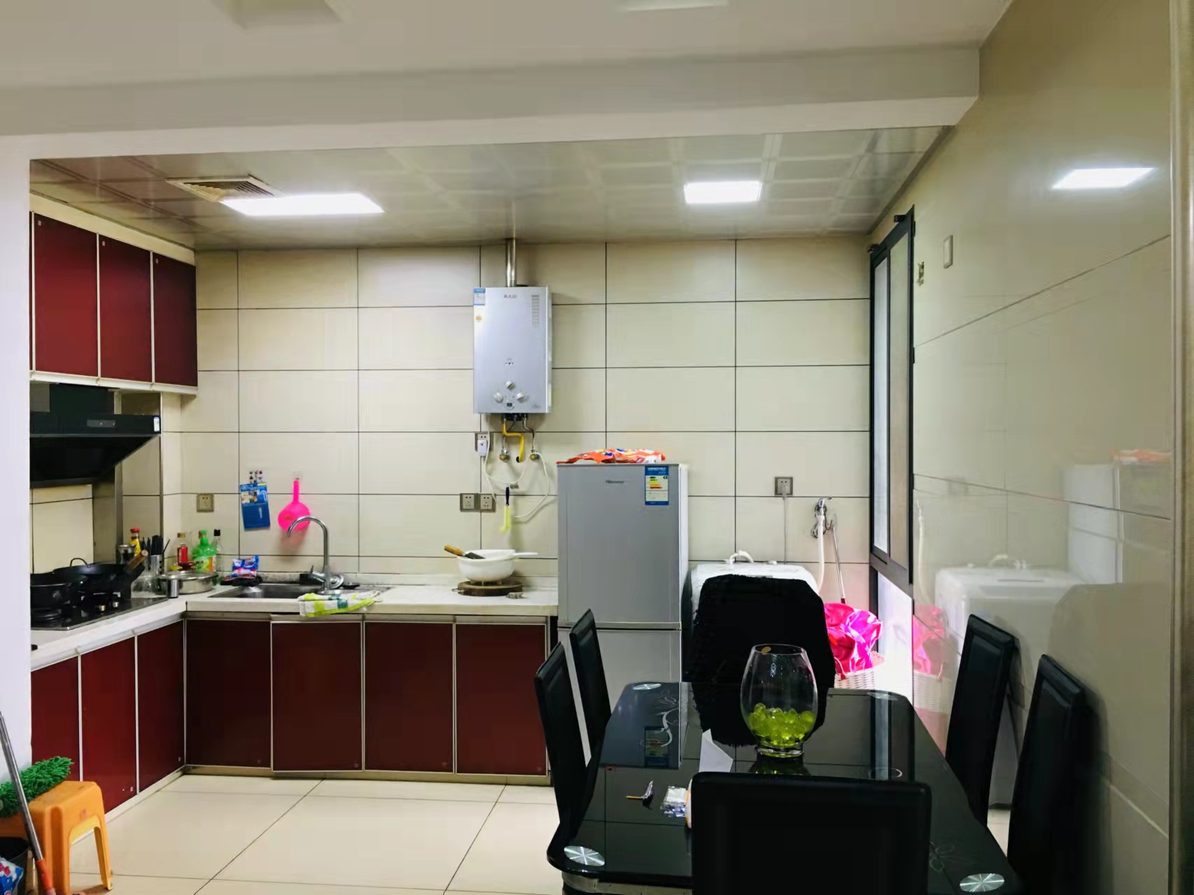 丰园大厦 2室2厅1卫 1800.00元/月 丰园大厦 2室2厅1卫 1800.00元/月室内图