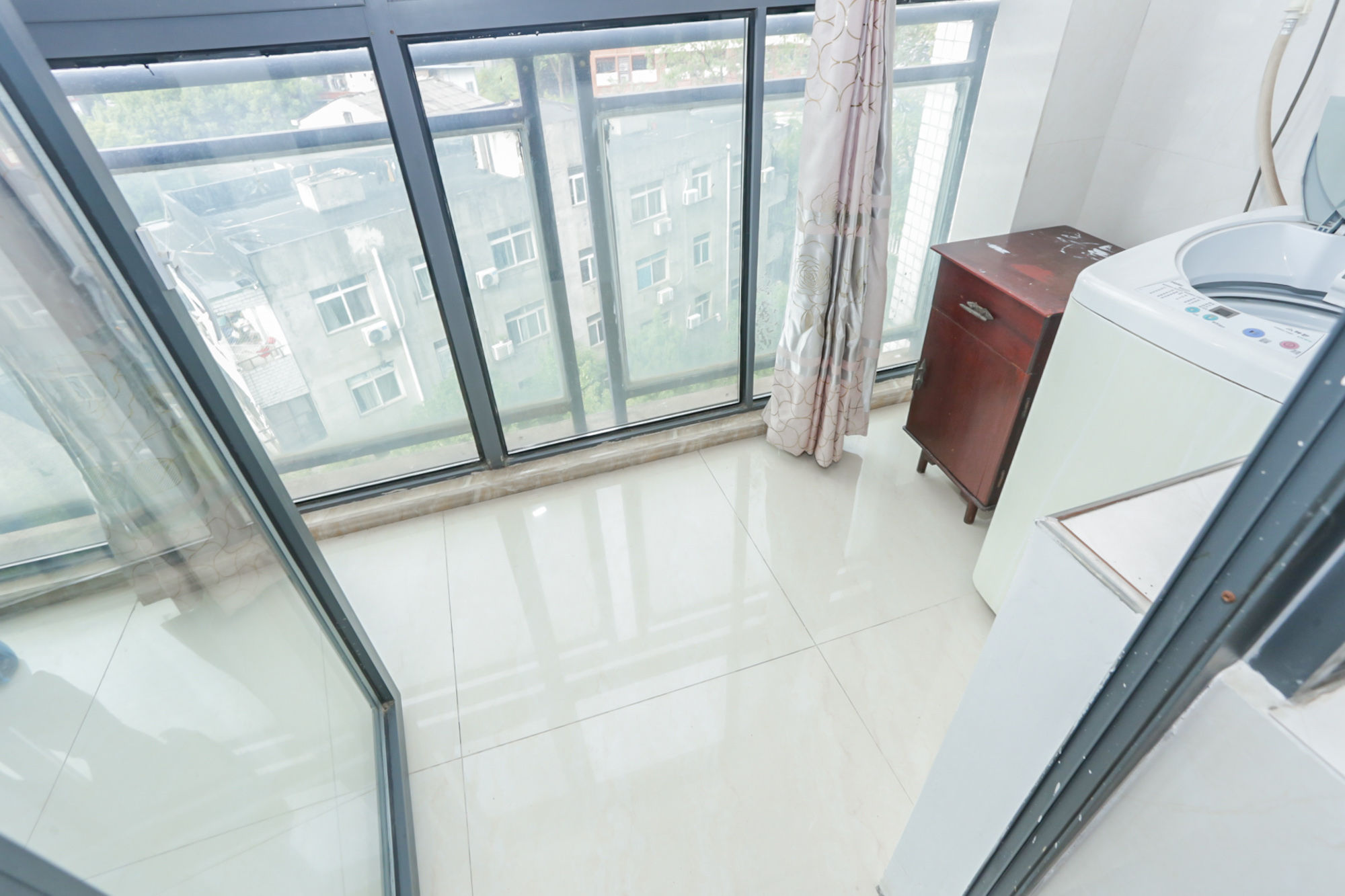 海林馨香雅苑  2室2厅1卫    93.8万阳台