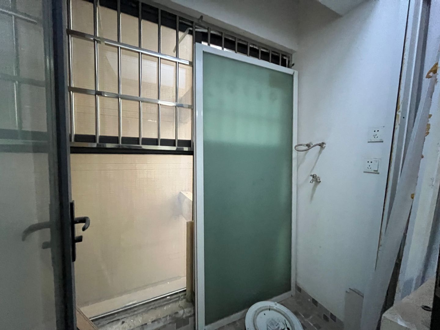 中建芙蓉嘉苑  3室2厅1卫   2300.00元/月小区图