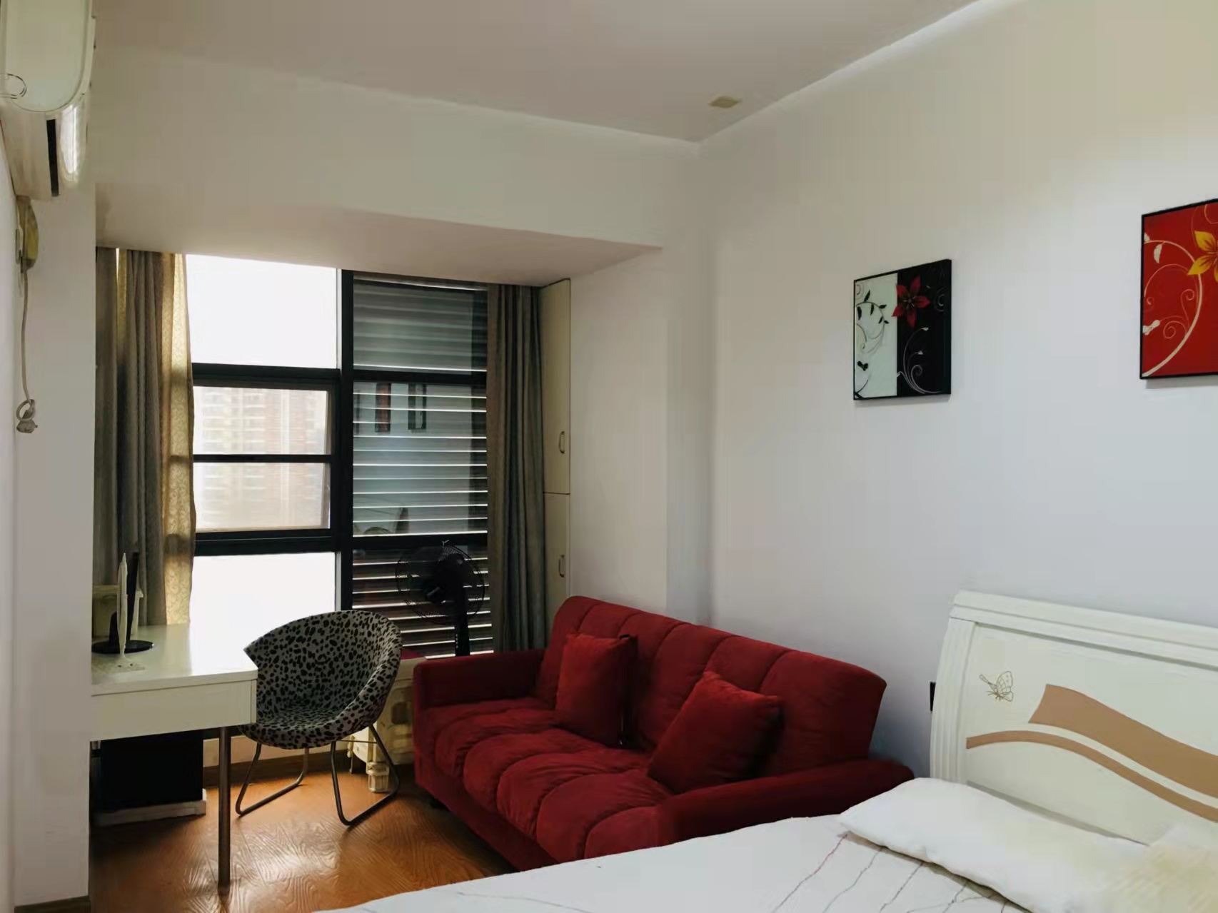 丰园大厦 2室2厅1卫 1800.00元/月 丰园大厦 2室2厅1卫 1800.00元/月室内图