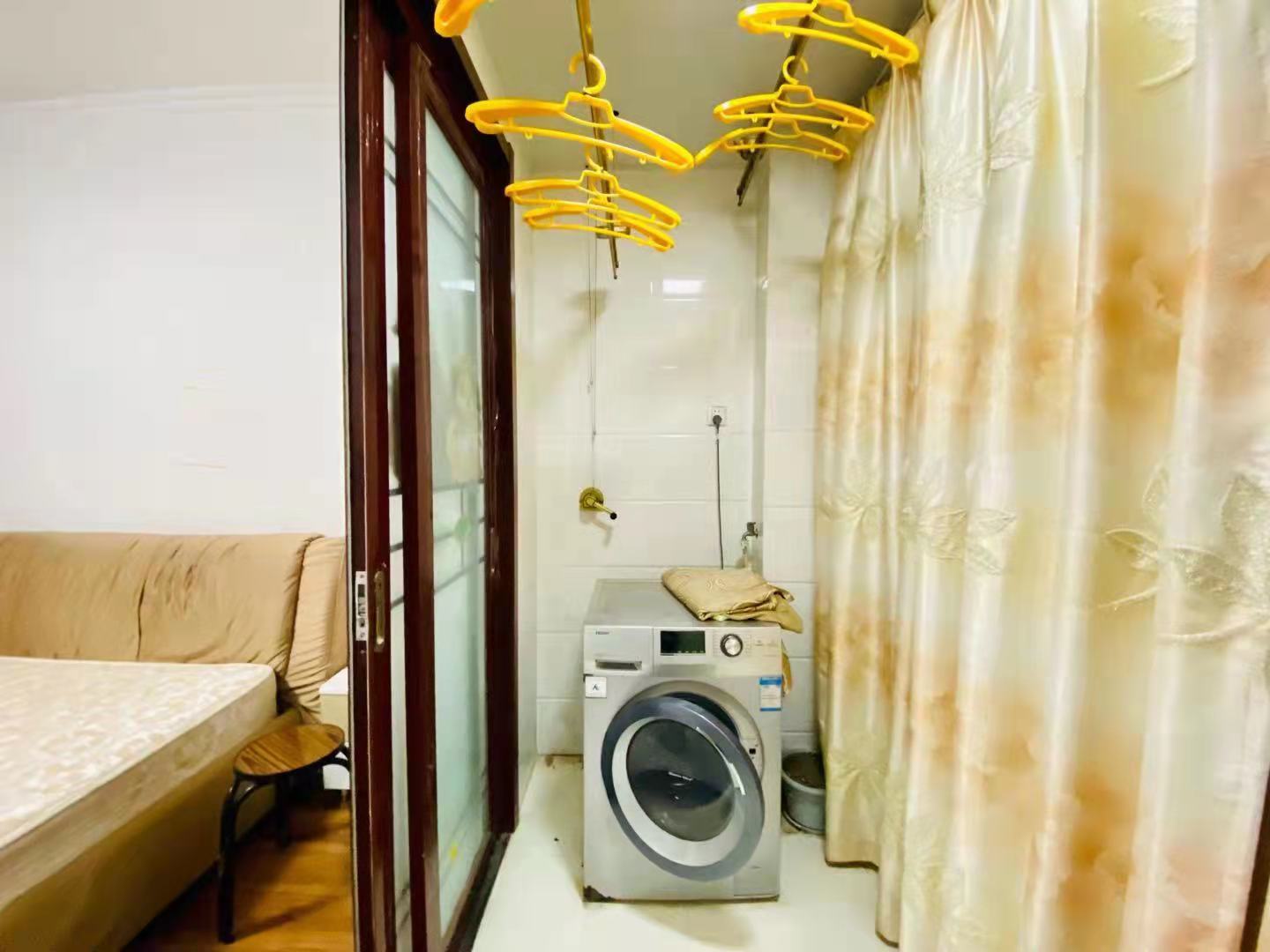 华城泊郡  3室2厅2卫   3400.00元/月室内图
