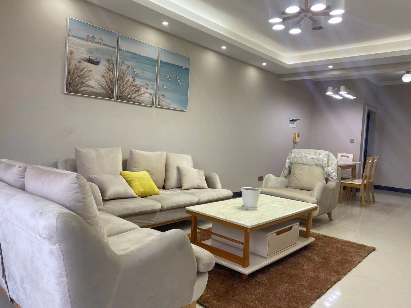 高星明居 3室2厅1卫 2000.0元/月 高星明居 3室2厅1卫 2000.0元/月室内图