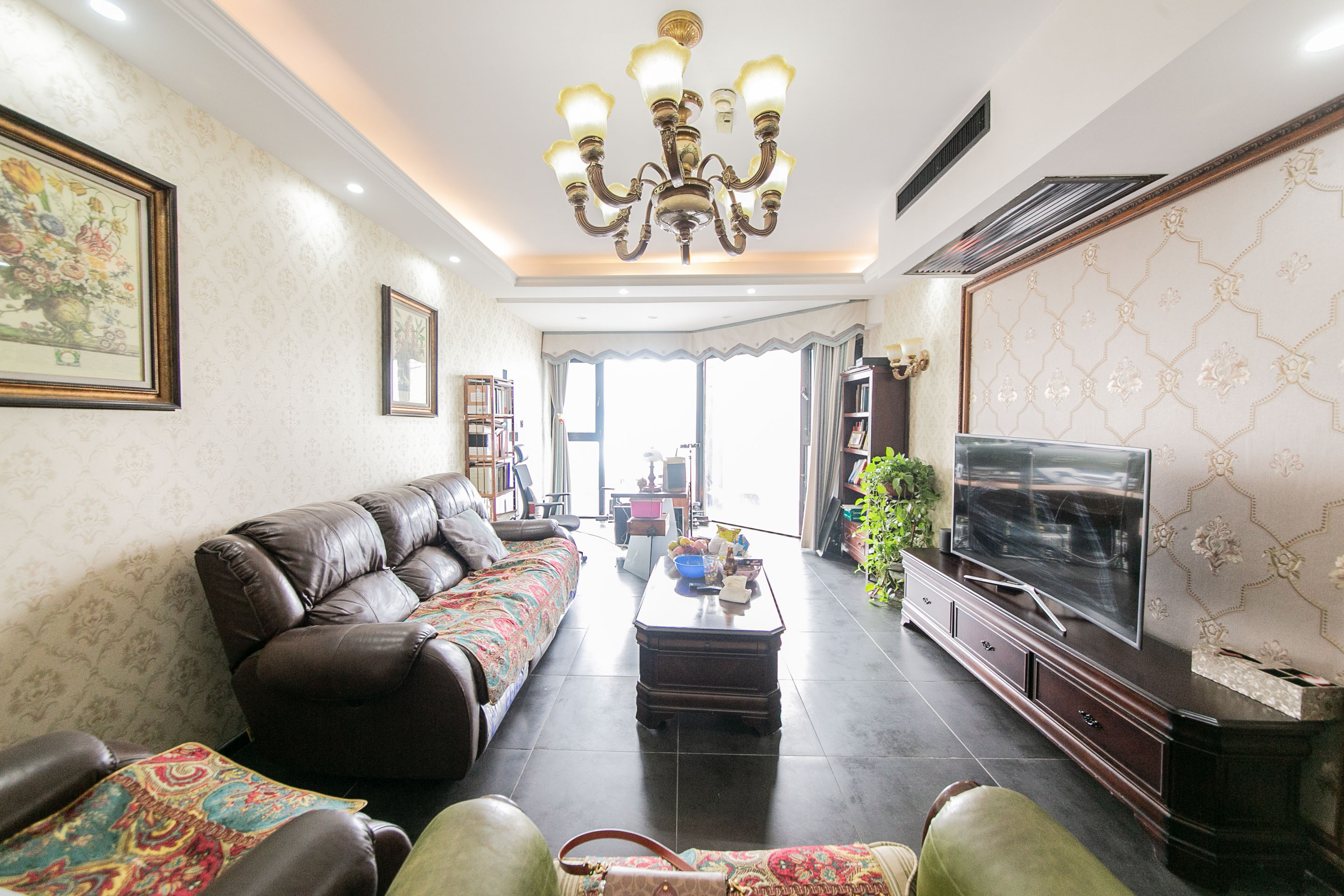 金色屋顶  2室2厅1卫    158.0万客厅