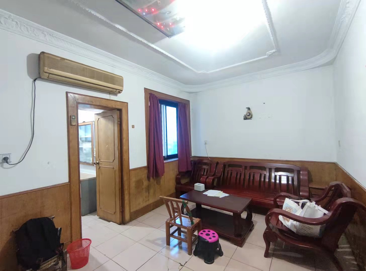 新塘冲巷 2室1厅1卫 1400.0元/月 新塘冲巷 2室1厅1卫 1400.0元/月室内图