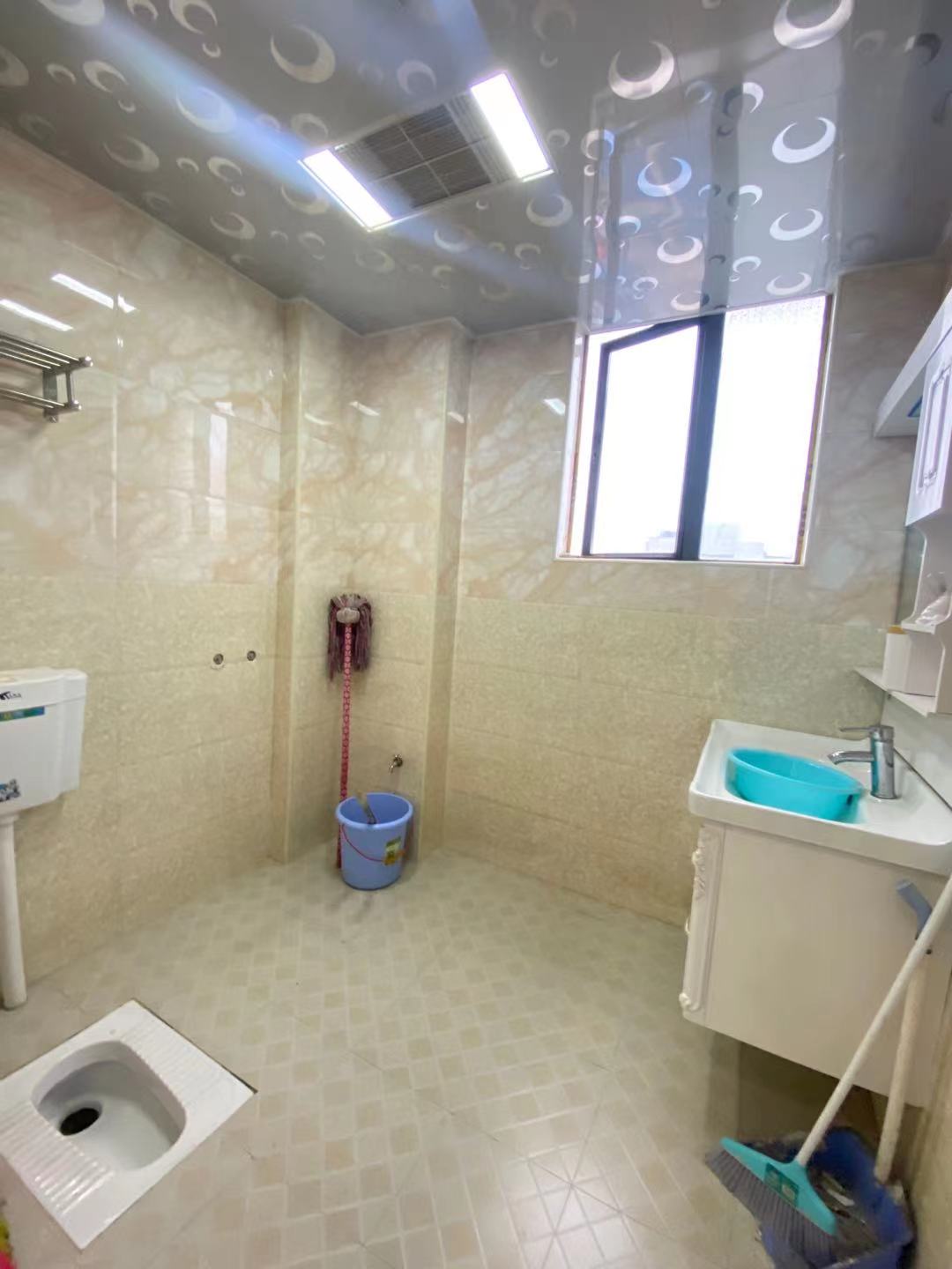 高星明居 3室2厅1卫 2000.0元/月 高星明居 3室2厅1卫 2000.0元/月室内图