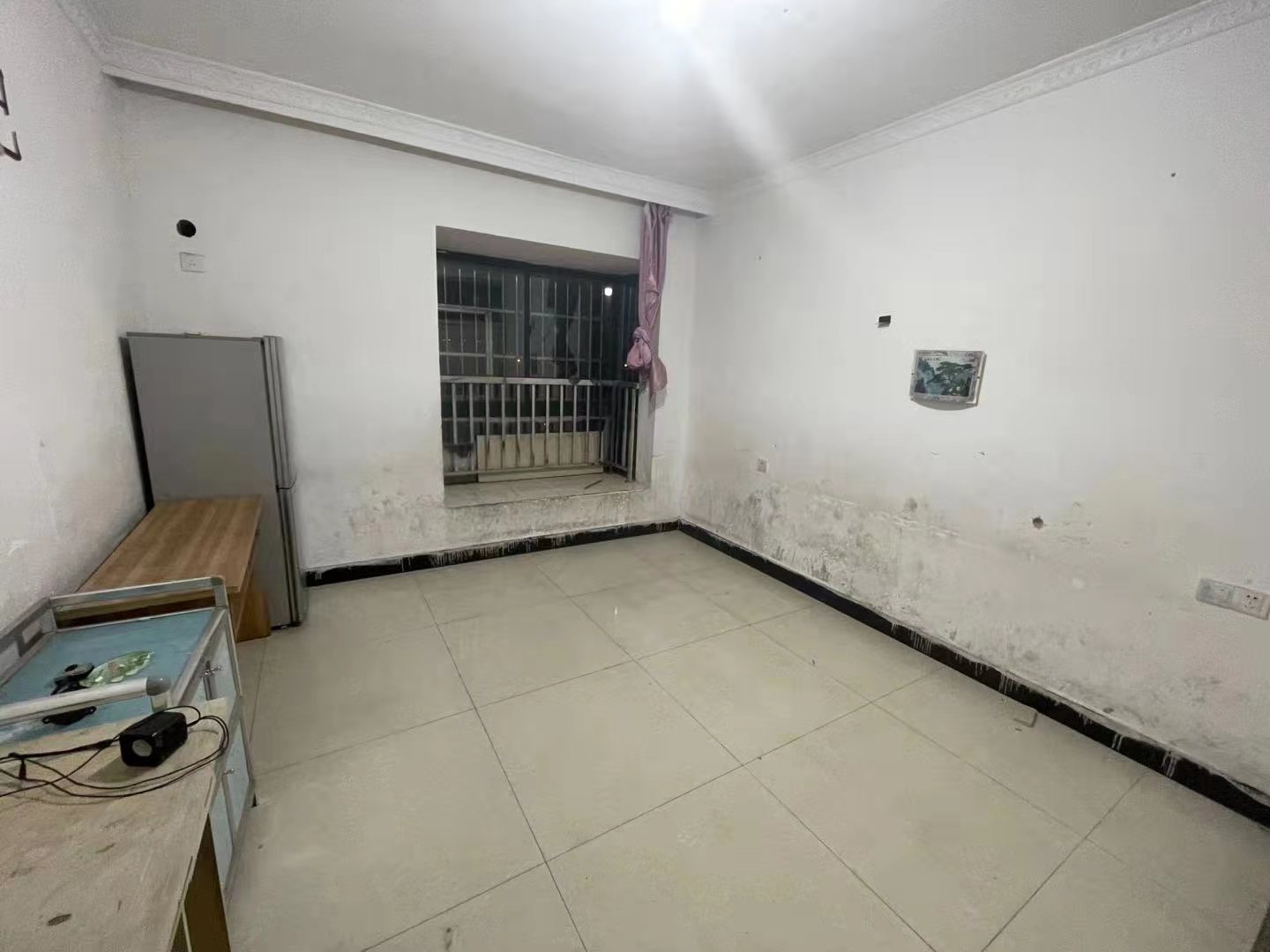 东湖名居 2室2厅1卫 1200.0元/月 东湖名居 2室2厅1卫 1200.0元/月室内图