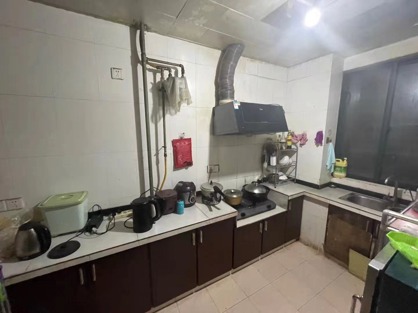 东湖名居 2室2厅1卫 1200.0元/月 东湖名居 2室2厅1卫 1200.0元/月室内图