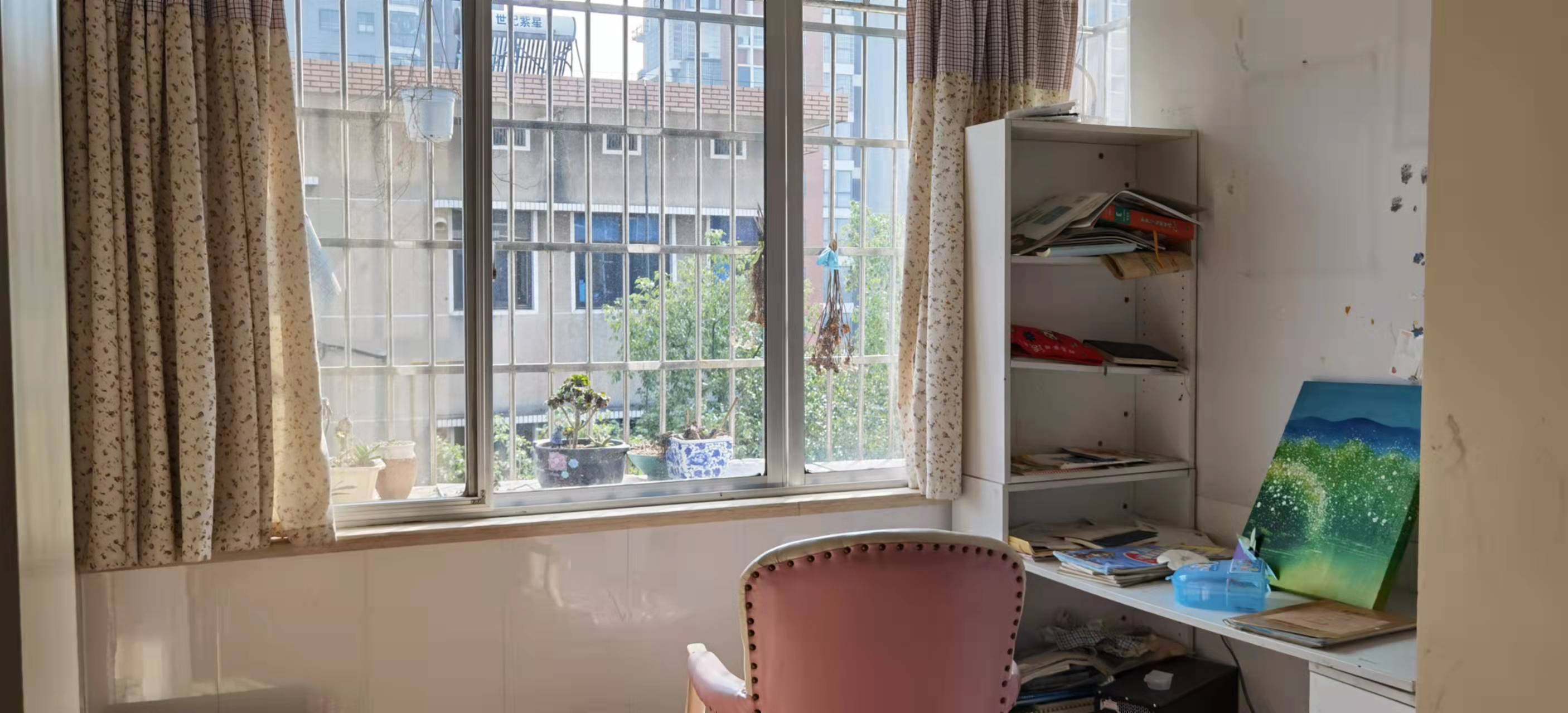 交警一大队家属区 3室2厅2卫 1200.0元/月 交警一大队家属区 3室2厅2卫 1200.0元/月室内图