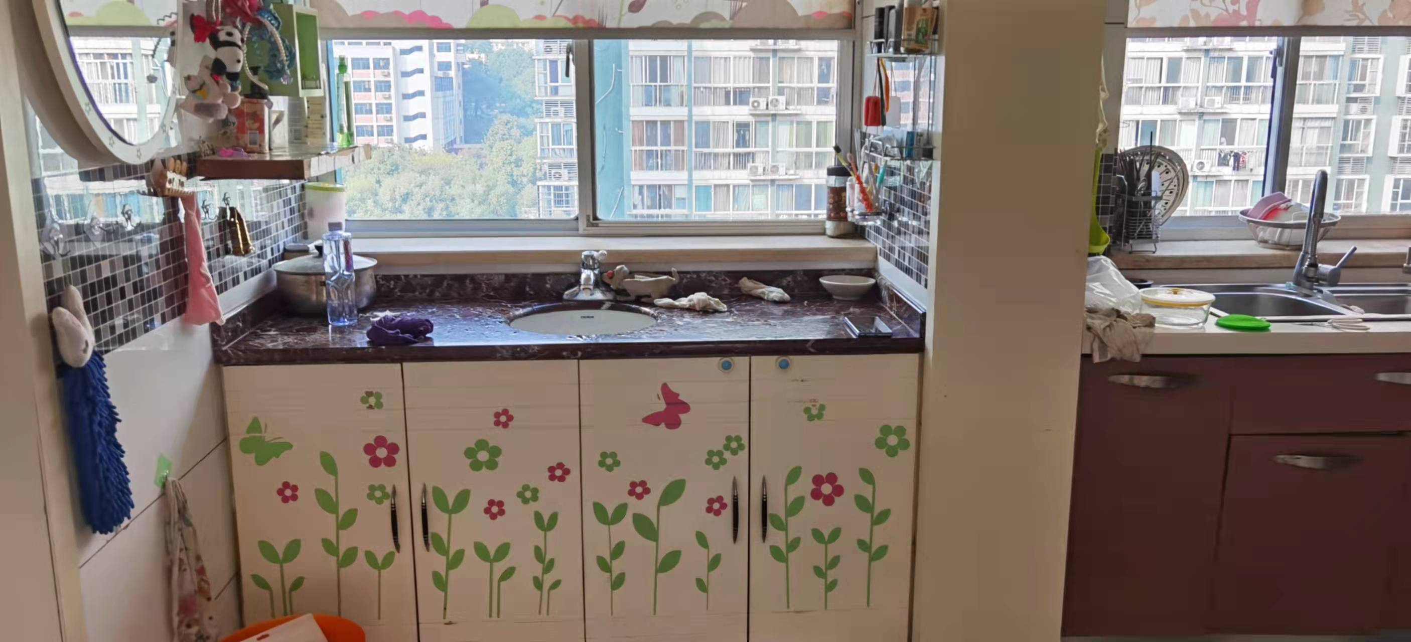 交警一大队家属区 3室2厅2卫 1200.0元/月 交警一大队家属区 3室2厅2卫 1200.0元/月室内图