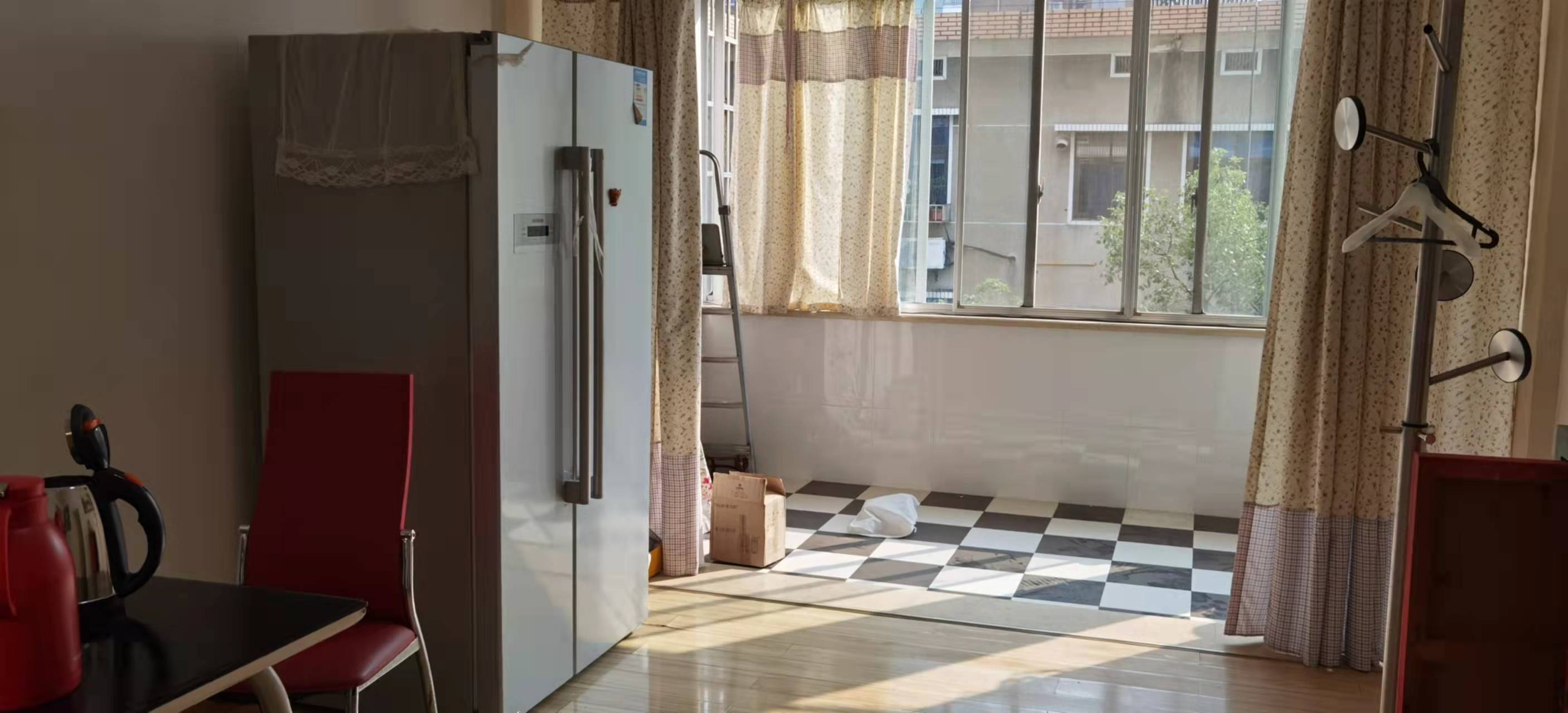 交警一大队家属区 3室2厅2卫 1200.0元/月 交警一大队家属区 3室2厅2卫 1200.0元/月室内图