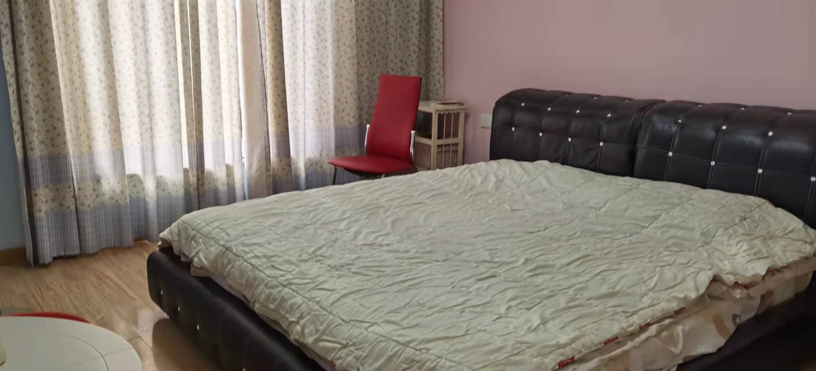 交警一大队家属区 3室2厅2卫 1200.0元/月 交警一大队家属区 3室2厅2卫 1200.0元/月户型图