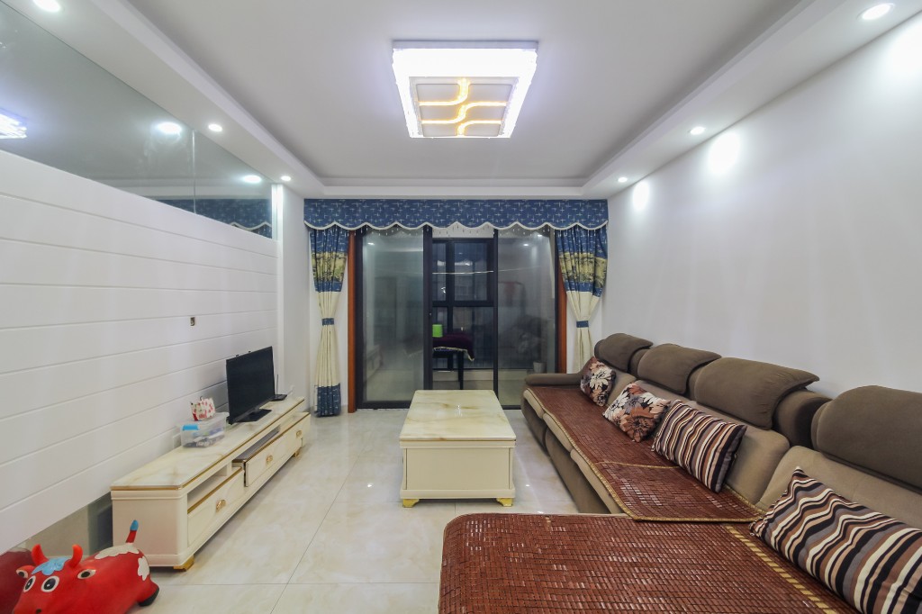 康桥长郡 3室2厅 93.80万室内图1