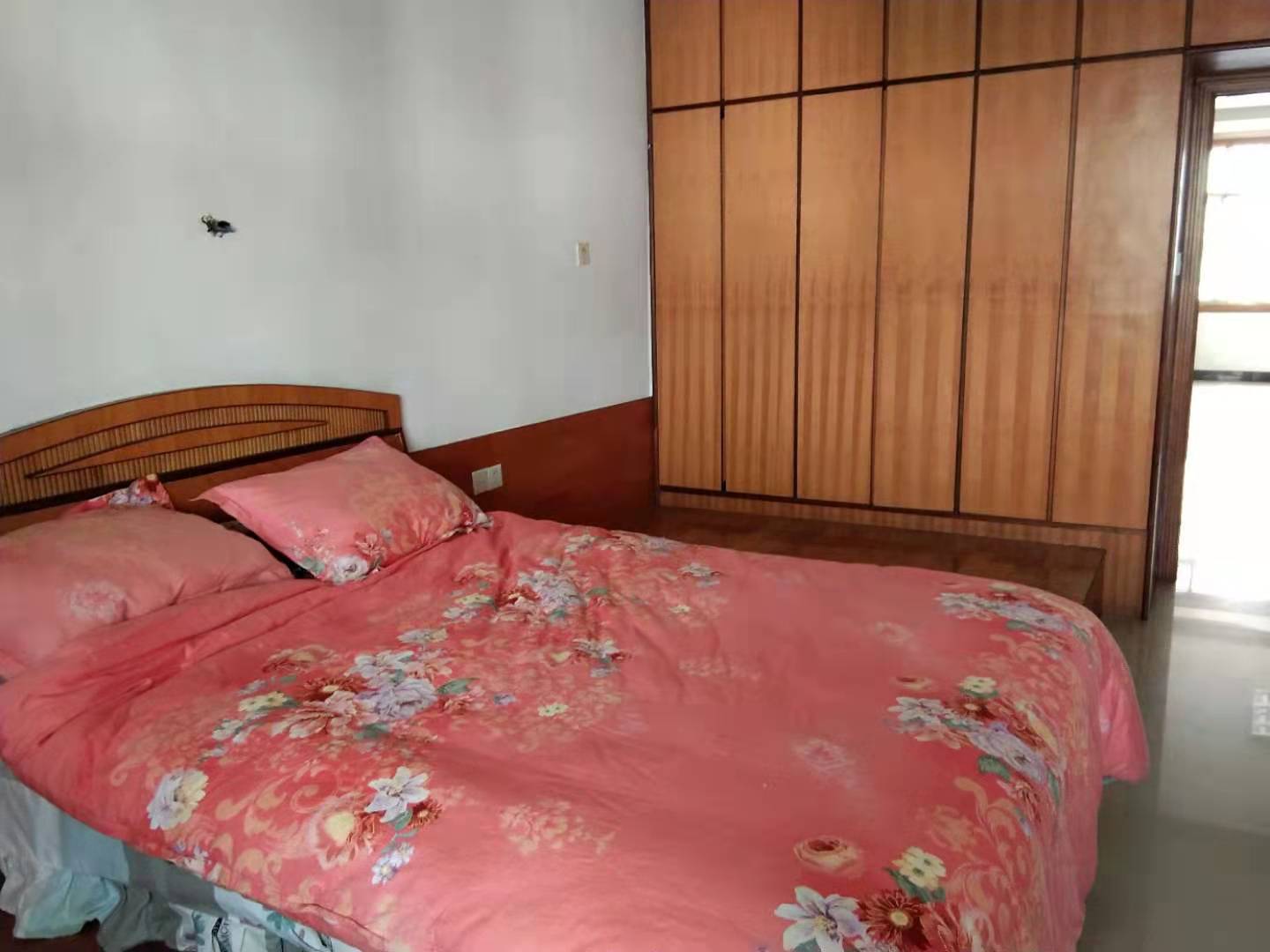 金谷市场  3室2厅2卫    75.8万 金谷市场  3室2厅2卫    75.8万卧室