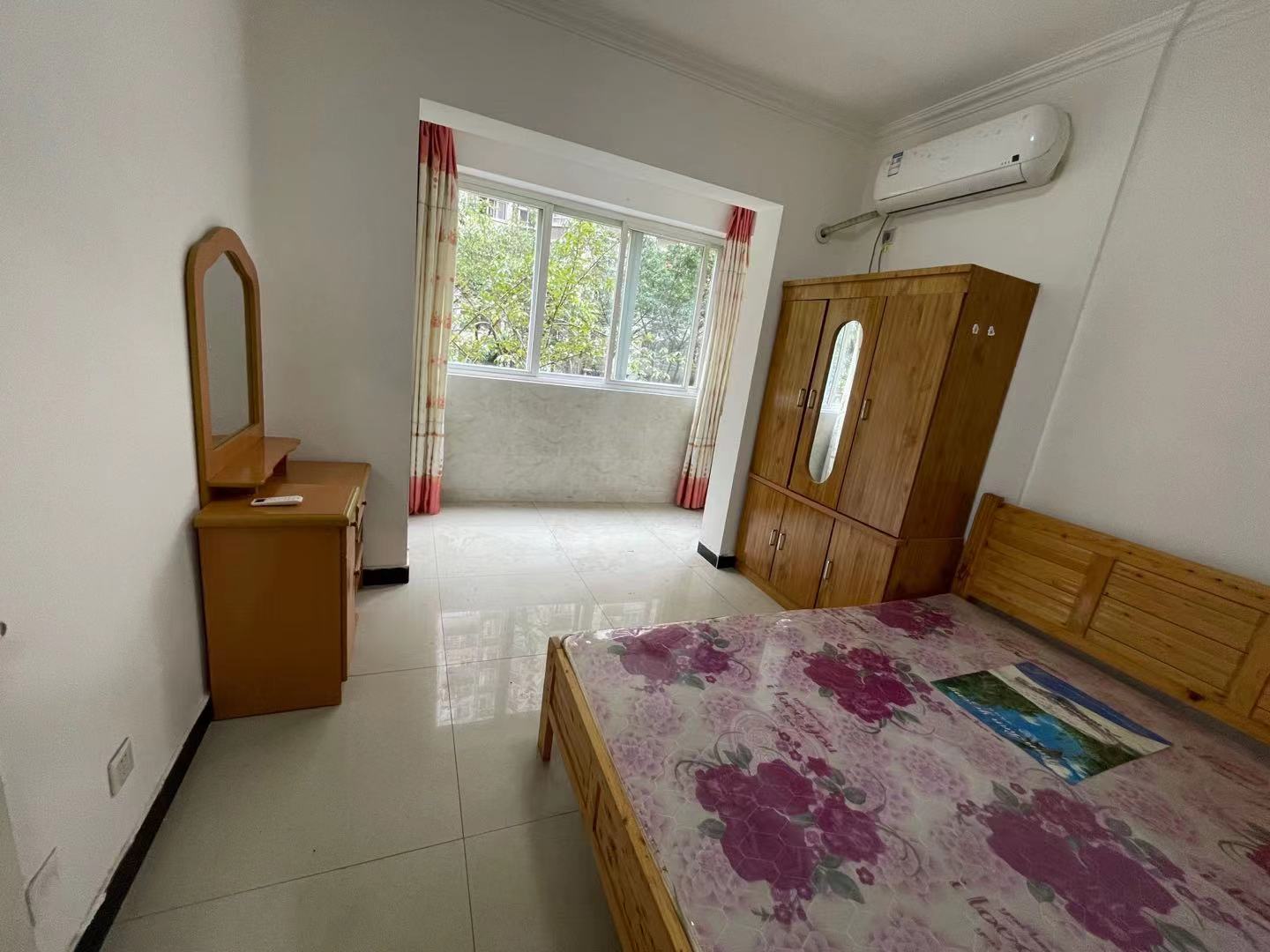 南湖锦苑 1室1厅1卫 1600.0元/月 南湖锦苑 1室1厅1卫 1600.0元/月室内图