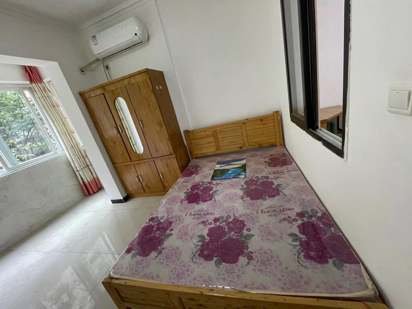 南湖锦苑 1室1厅1卫 1600.0元/月 南湖锦苑 1室1厅1卫 1600.0元/月室内图