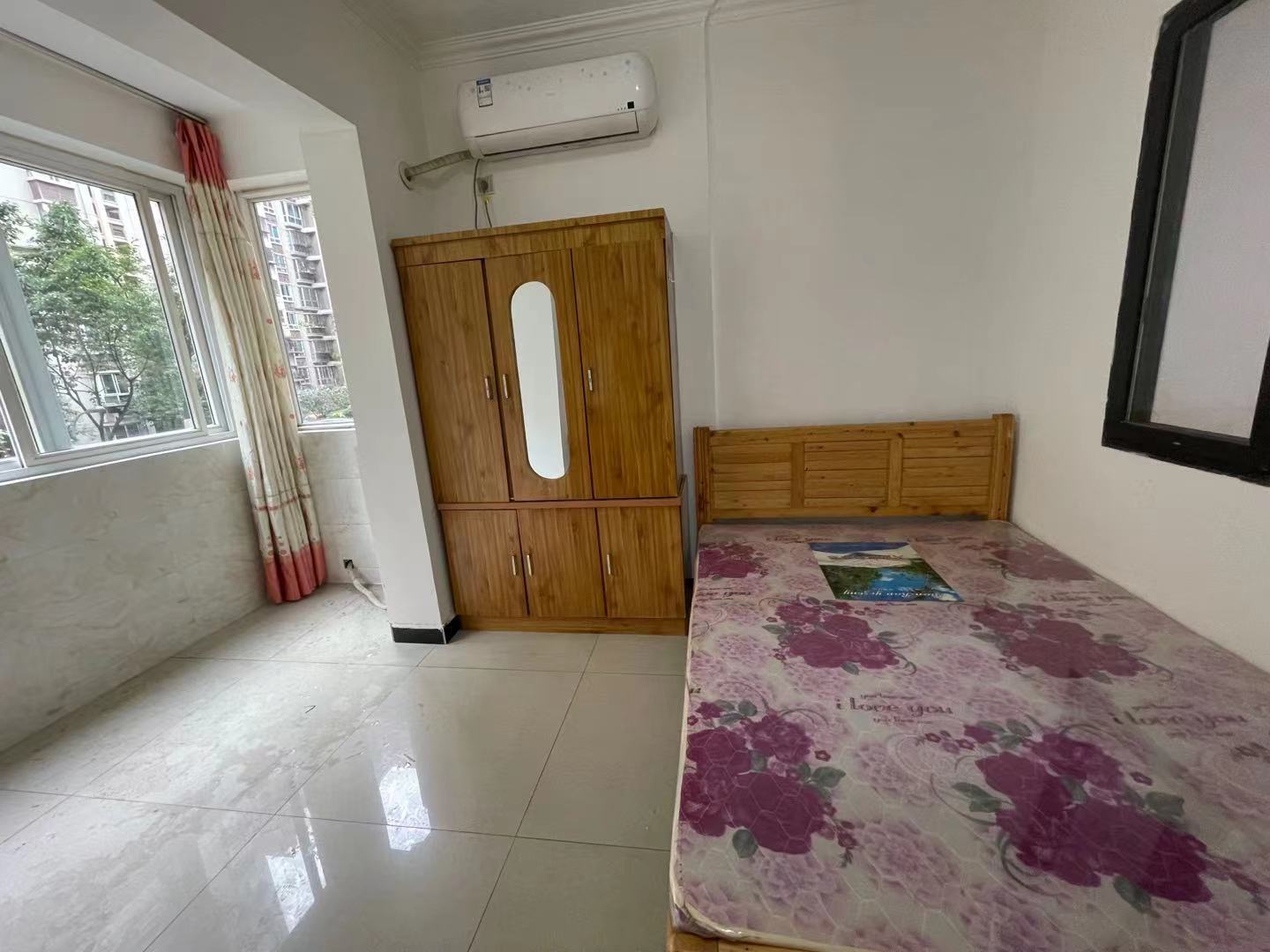 南湖锦苑 1室1厅1卫 1600.0元/月 南湖锦苑 1室1厅1卫 1600.0元/月室内图