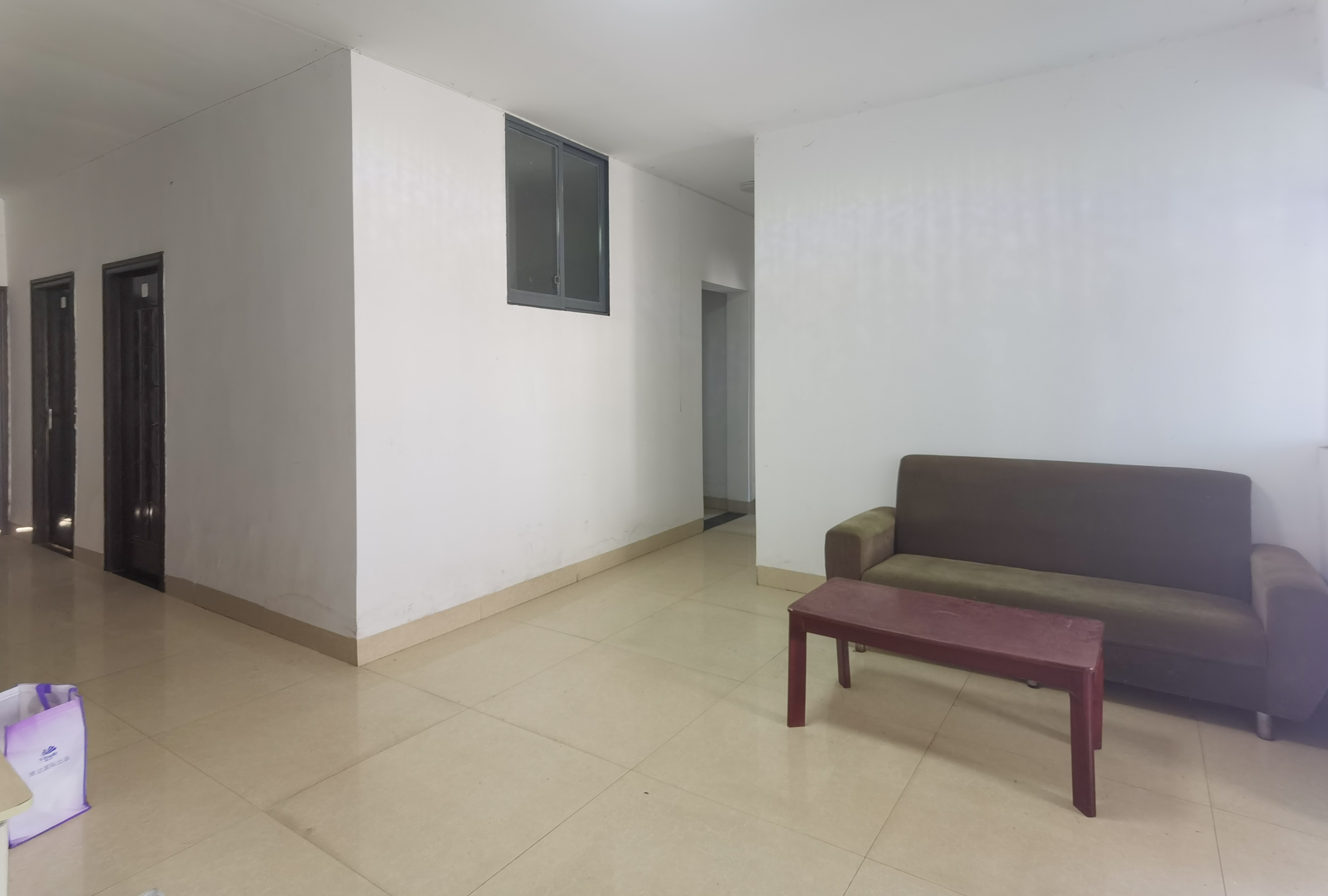 山水文园 6室2厅2卫 88.0万 山水文园 6室2厅2卫 88.0万客厅