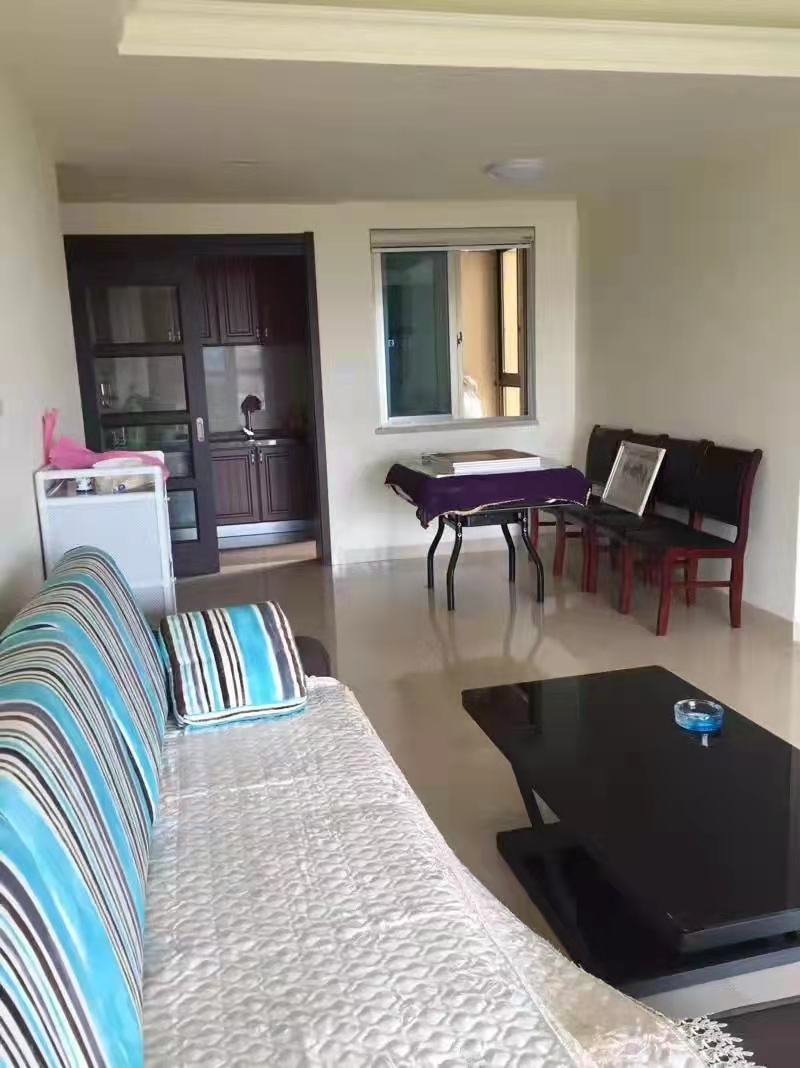 碧桂园 3室2厅2卫 82.8万 碧桂园 3室2厅2卫 82.8万客厅