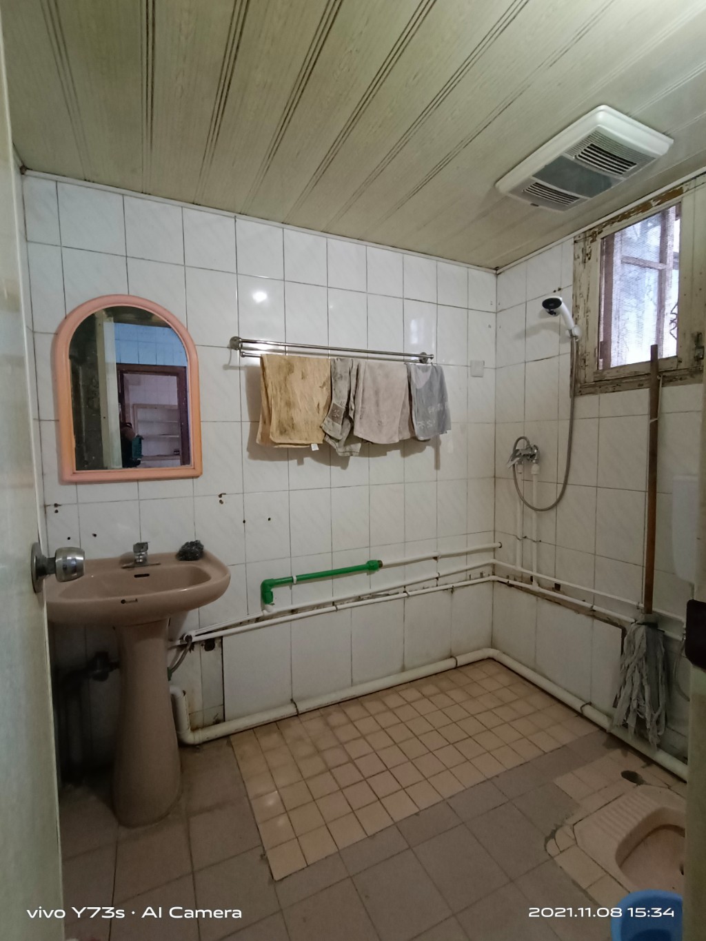 新华书店家属楼 3室2厅1卫 67.0万 新华书店家属楼 3室2厅1卫 67.0万卫生间