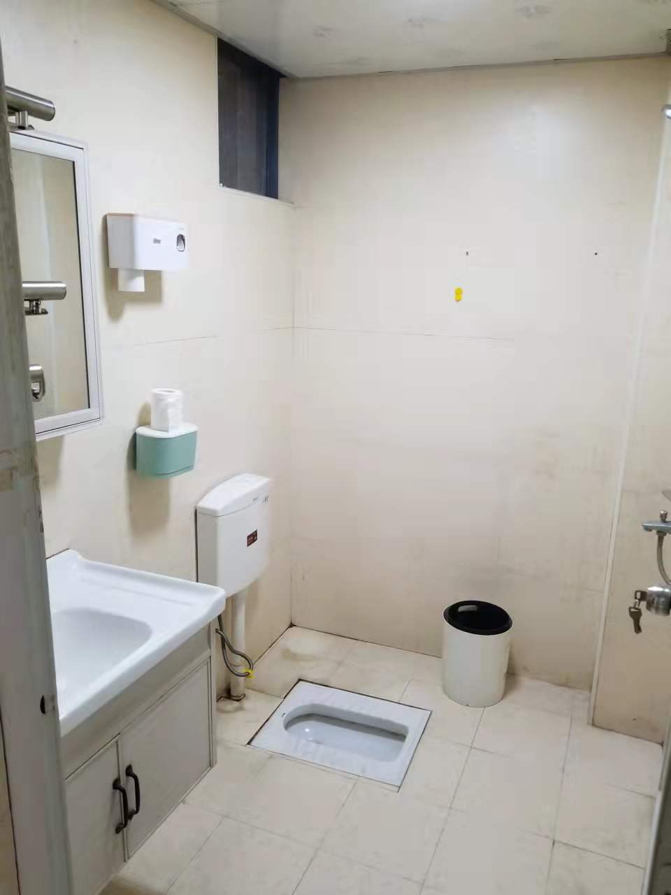 尚书房 3室2厅1卫 1500.0元/月 尚书房 3室2厅1卫 1500.0元/月室内图