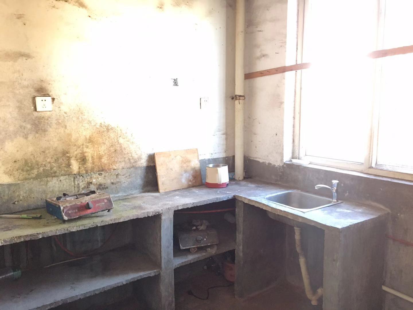 德馨园 3室2厅2卫 1600.0元/月 德馨园 3室2厅2卫 1600.0元/月室内图