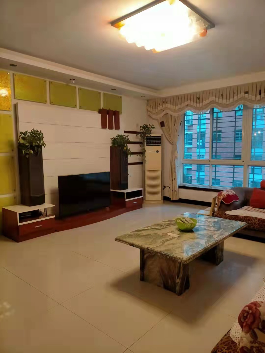 长城小区 3室2厅1卫 2000.00元/月 长城小区 3室2厅1卫 2000.00元/月室内图