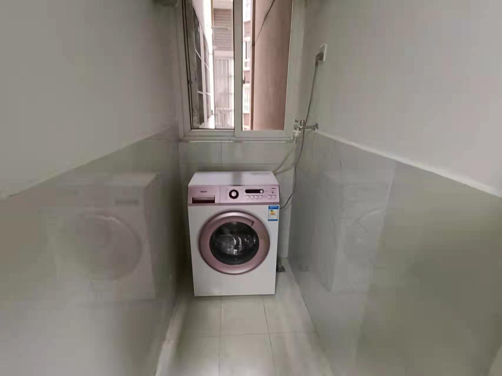 南湖锦苑 1室1厅1卫 1800.0元/月 南湖锦苑 1室1厅1卫 1800.0元/月室内图