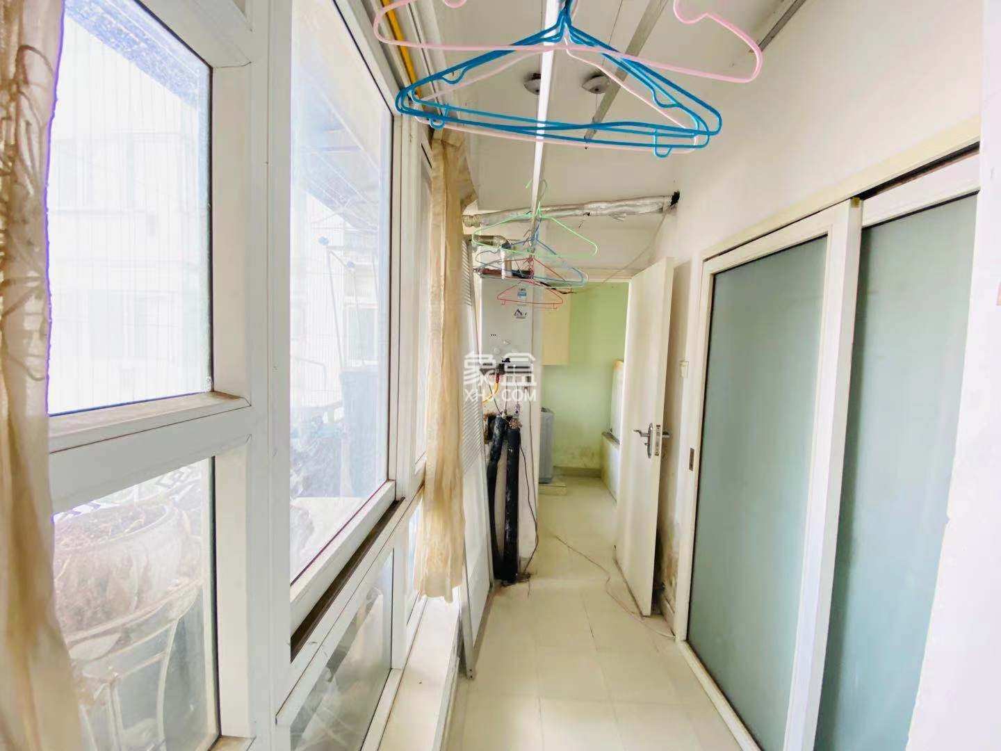 新世纪花苑  4室2厅1卫    5000.0元/月室内图