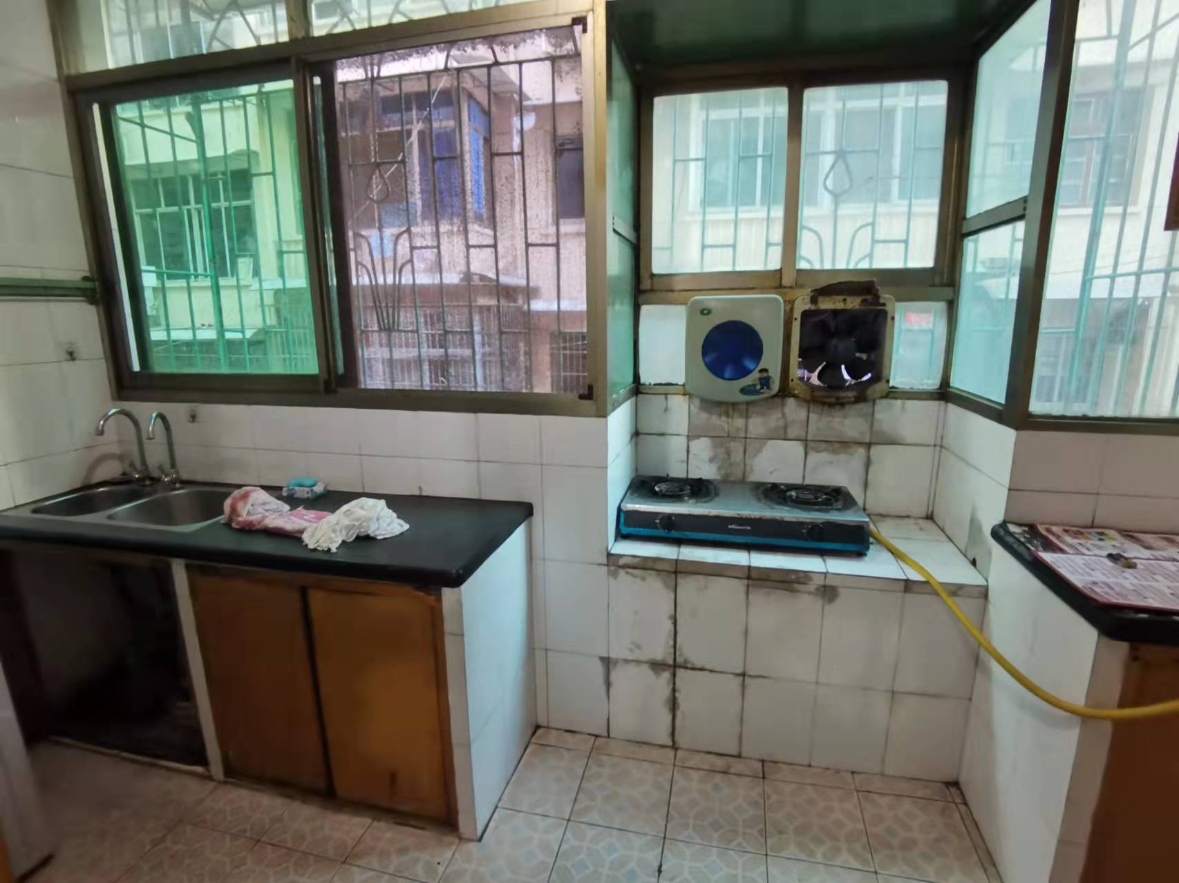 晏家湾村 2室2厅1卫 900.0元/月 晏家湾村 2室2厅1卫 900.0元/月室内图