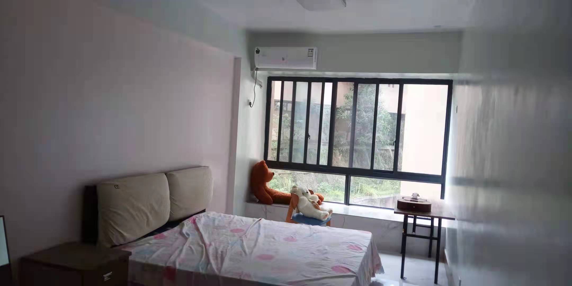 黑金时代广场  5室2厅1卫   3600.00元/月室内图