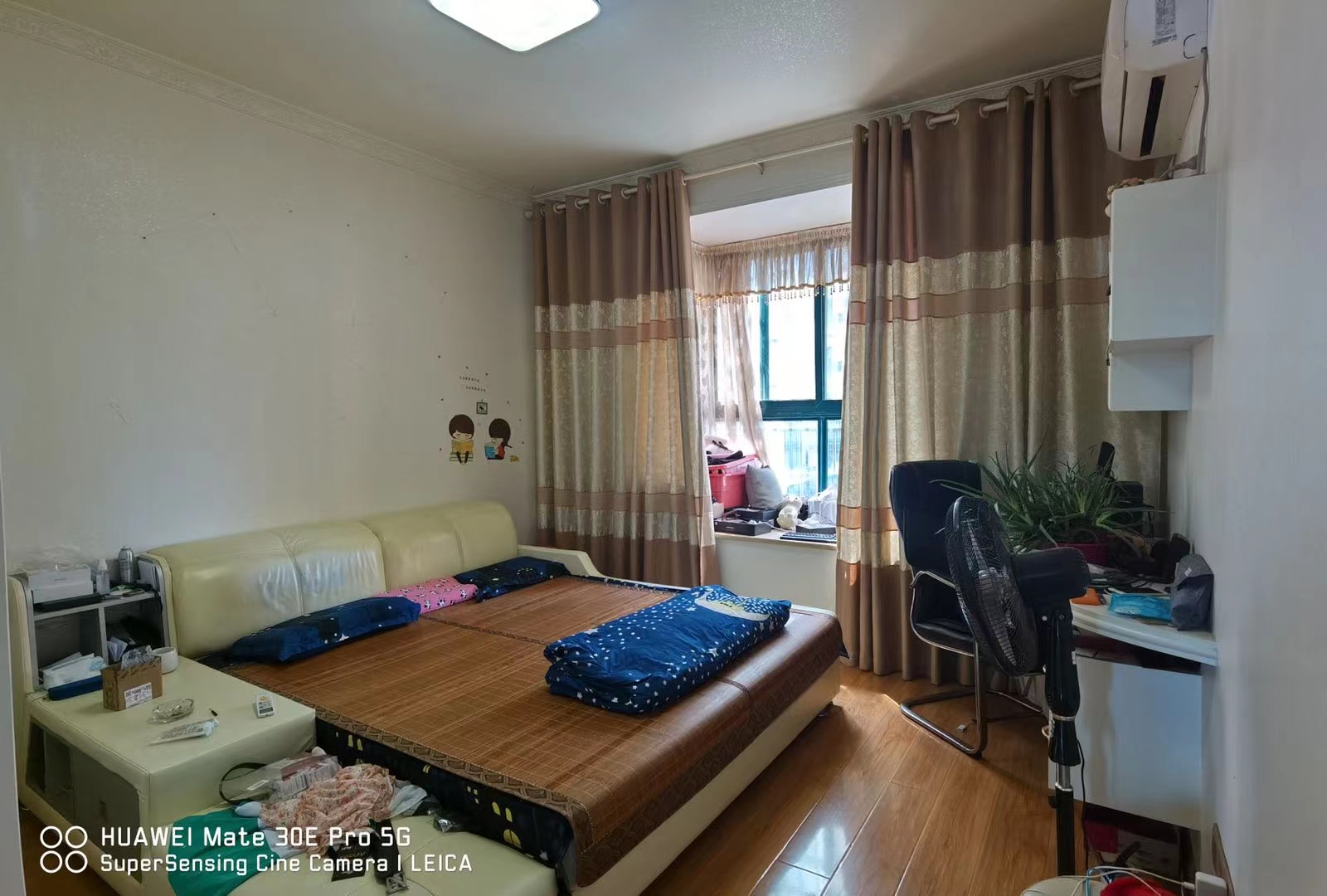 吉泰丽园 5室2厅3卫 80.8万 吉泰丽园 5室2厅3卫 80.8万卧室