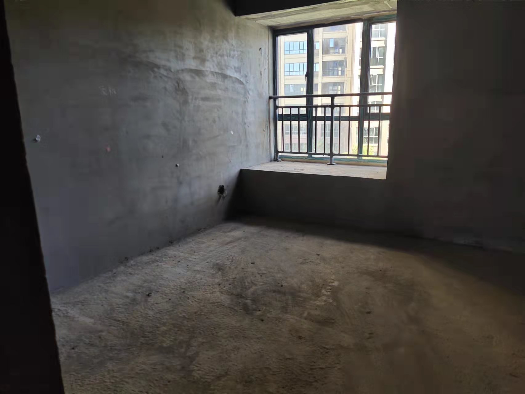 诚信东郡 3室2厅2卫 48.8万 诚信东郡 3室2厅2卫 48.8万卧室