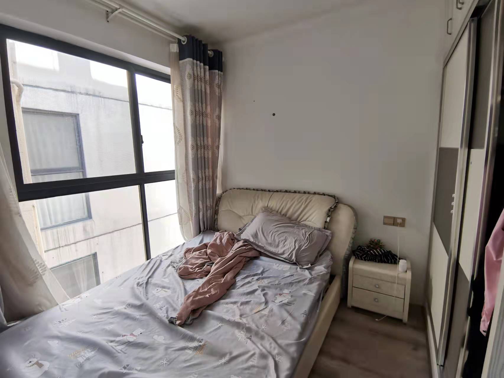 蓝溪谷 3室1厅1卫 65.0万 蓝溪谷 3室1厅1卫 65.0万客厅