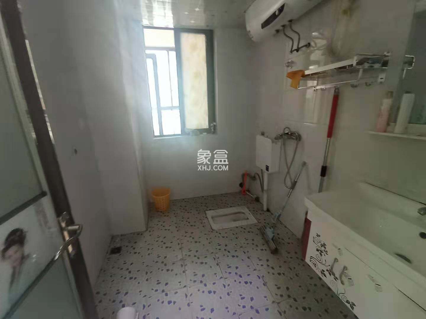 中天长岭阳光  4室2厅2卫   4300.00元/月户型图