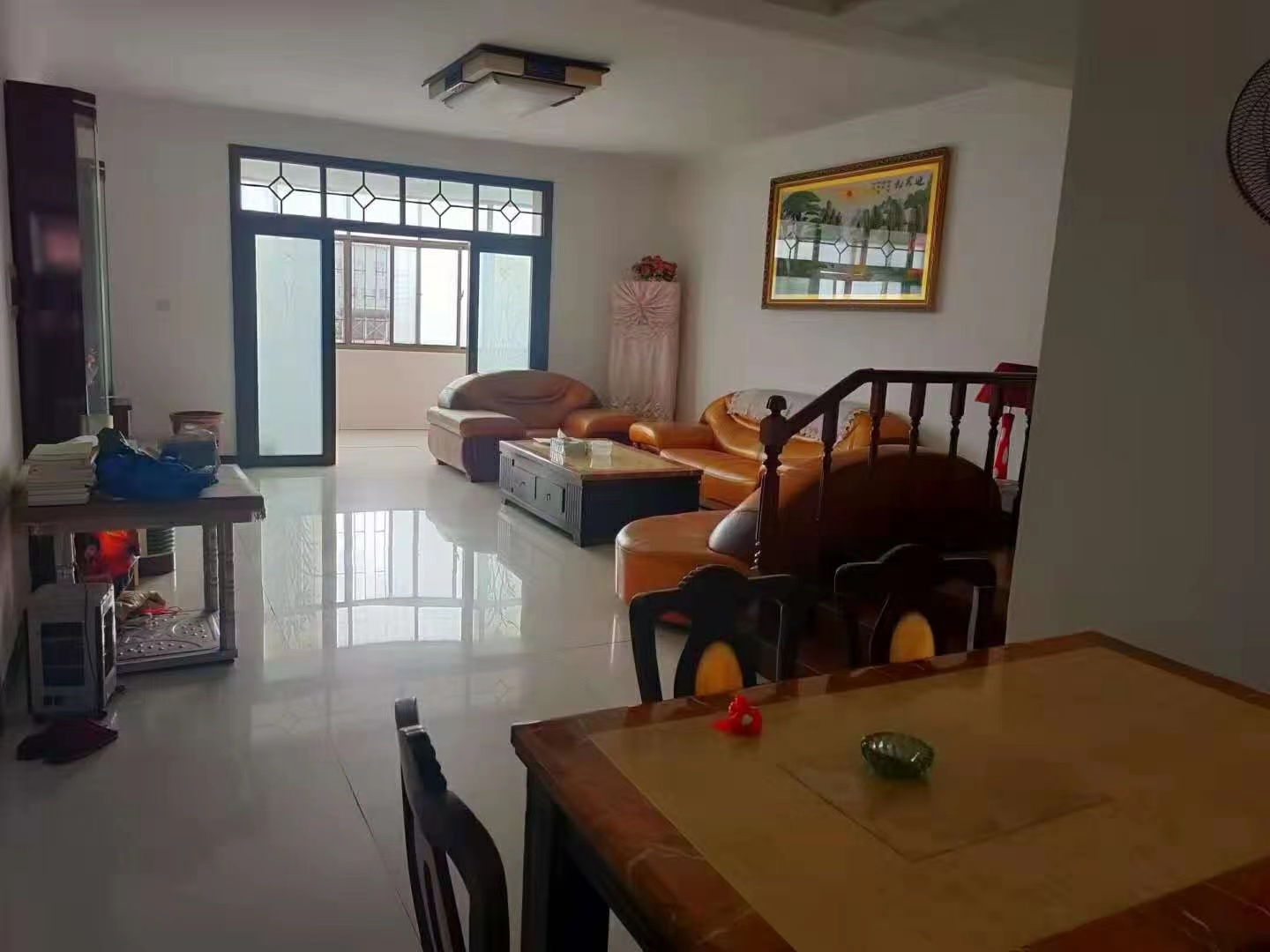 康复医院家属楼  3室2厅2卫    66.8万 康复医院家属楼  3室2厅2卫    66.8万客厅