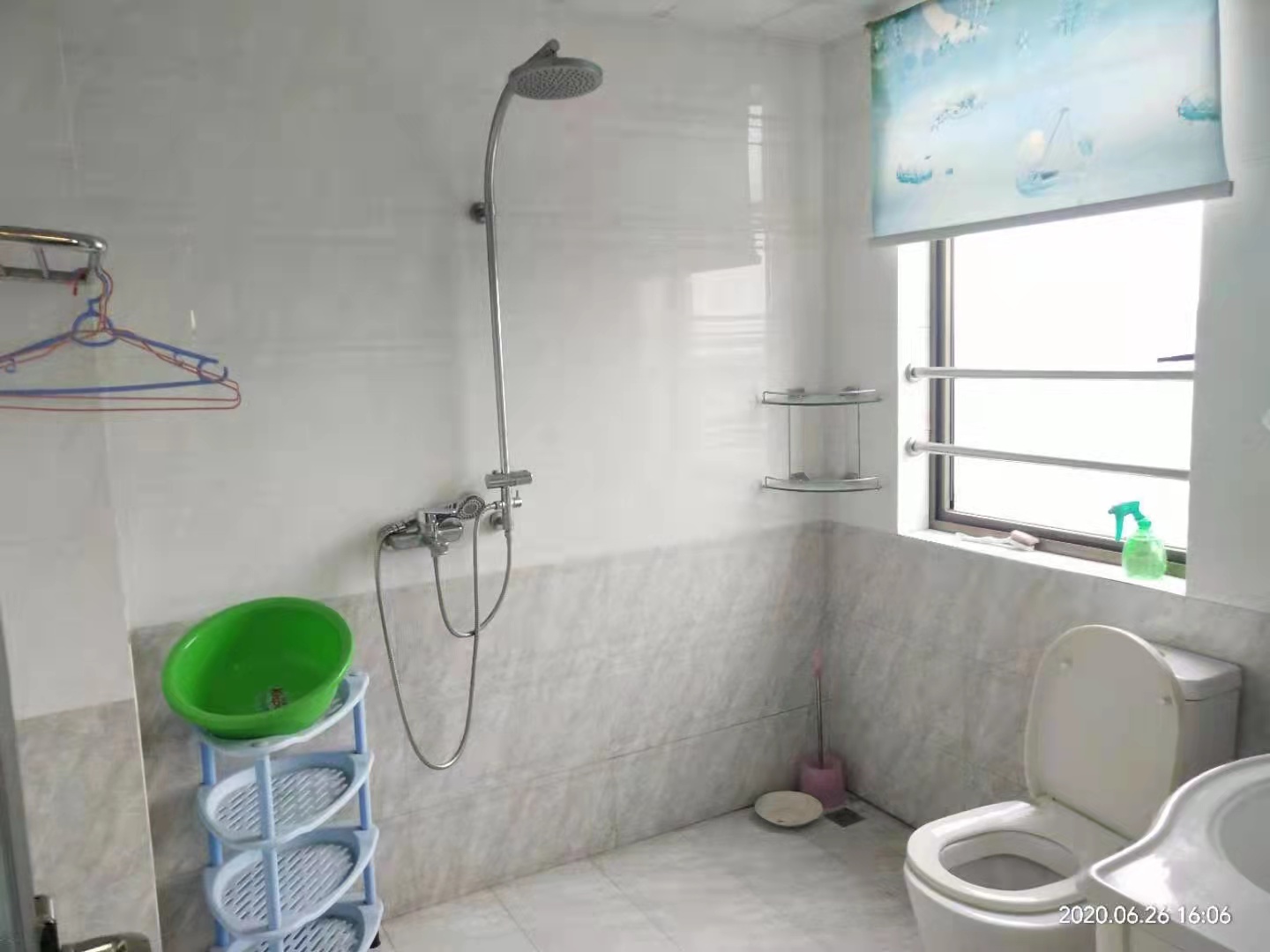 万鸿鑫城 4室2厅1卫 2600.0元/月 万鸿鑫城 4室2厅1卫 2600.0元/月室内图