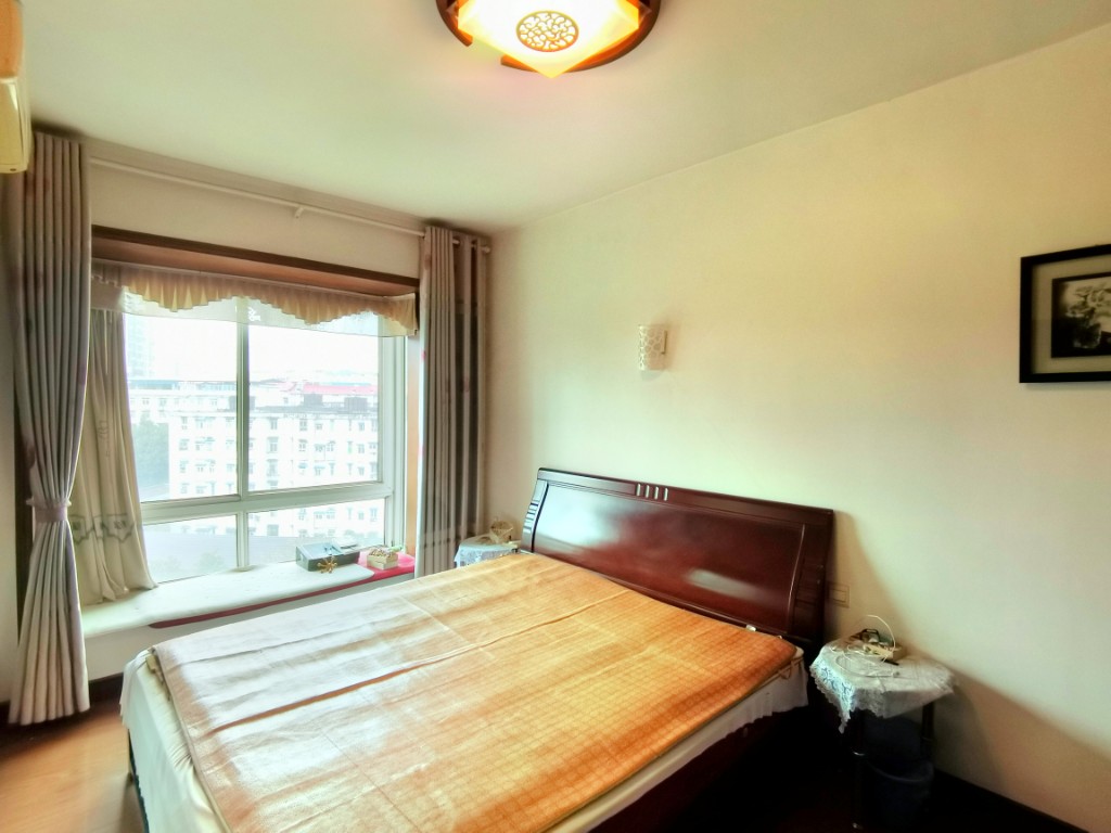 轩竹楼 3室2厅1卫 46.8万 轩竹楼 3室2厅1卫 46.8万客厅