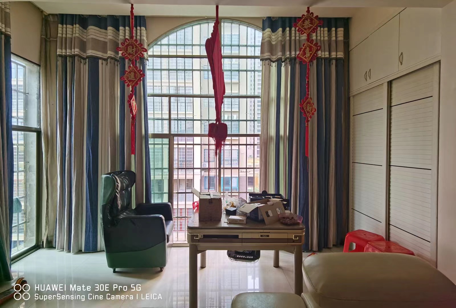 吉泰丽园 5室2厅3卫 80.8万 吉泰丽园 5室2厅3卫 80.8万客厅