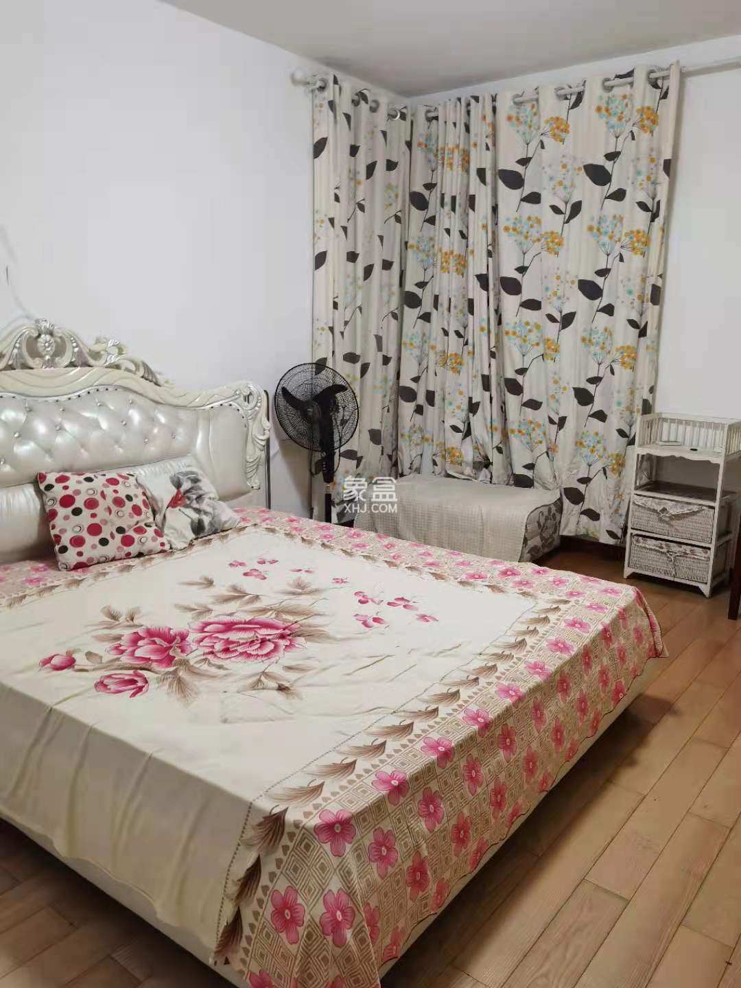 嘉墅翰林阁 3室2厅2卫 68.0万 嘉墅翰林阁 3室2厅2卫 68.0万客厅