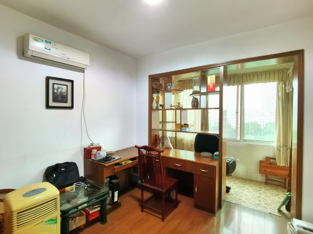 轩竹楼 3室2厅1卫 46.8万 轩竹楼 3室2厅1卫 46.8万客厅