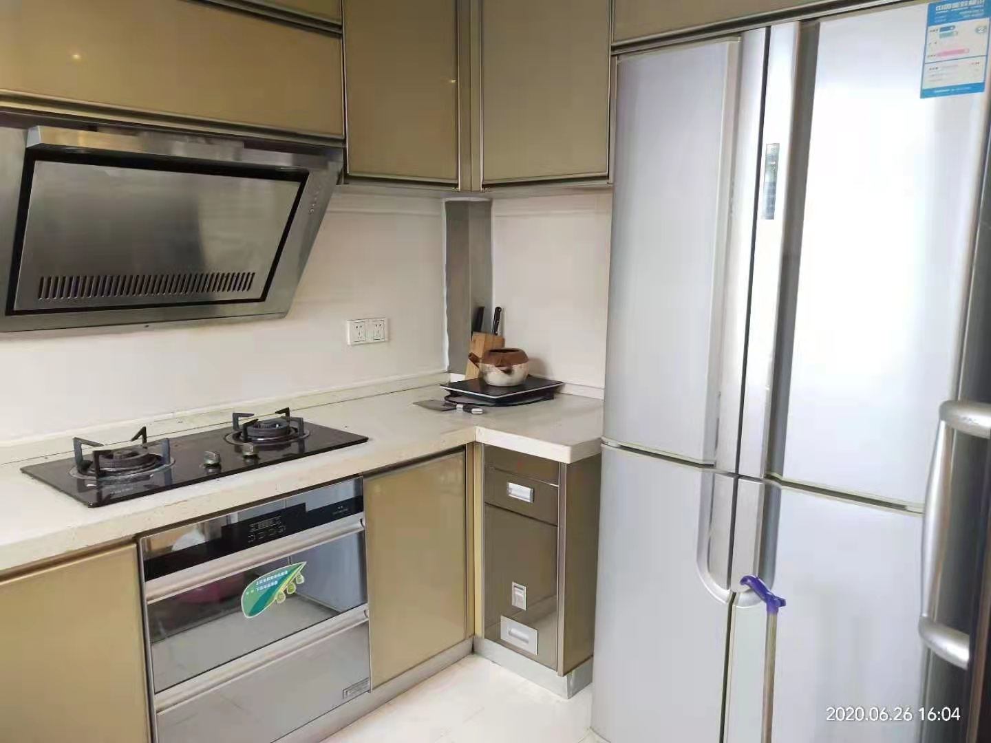 万鸿鑫城 4室2厅1卫 2600.0元/月 万鸿鑫城 4室2厅1卫 2600.0元/月室内图