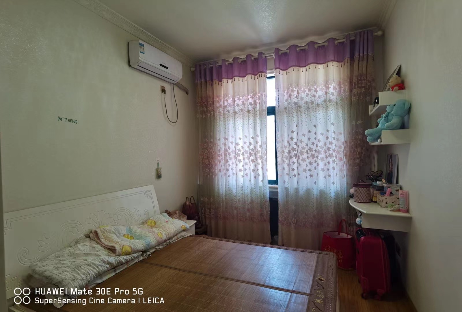 吉泰丽园 5室2厅3卫 80.8万 吉泰丽园 5室2厅3卫 80.8万卧室