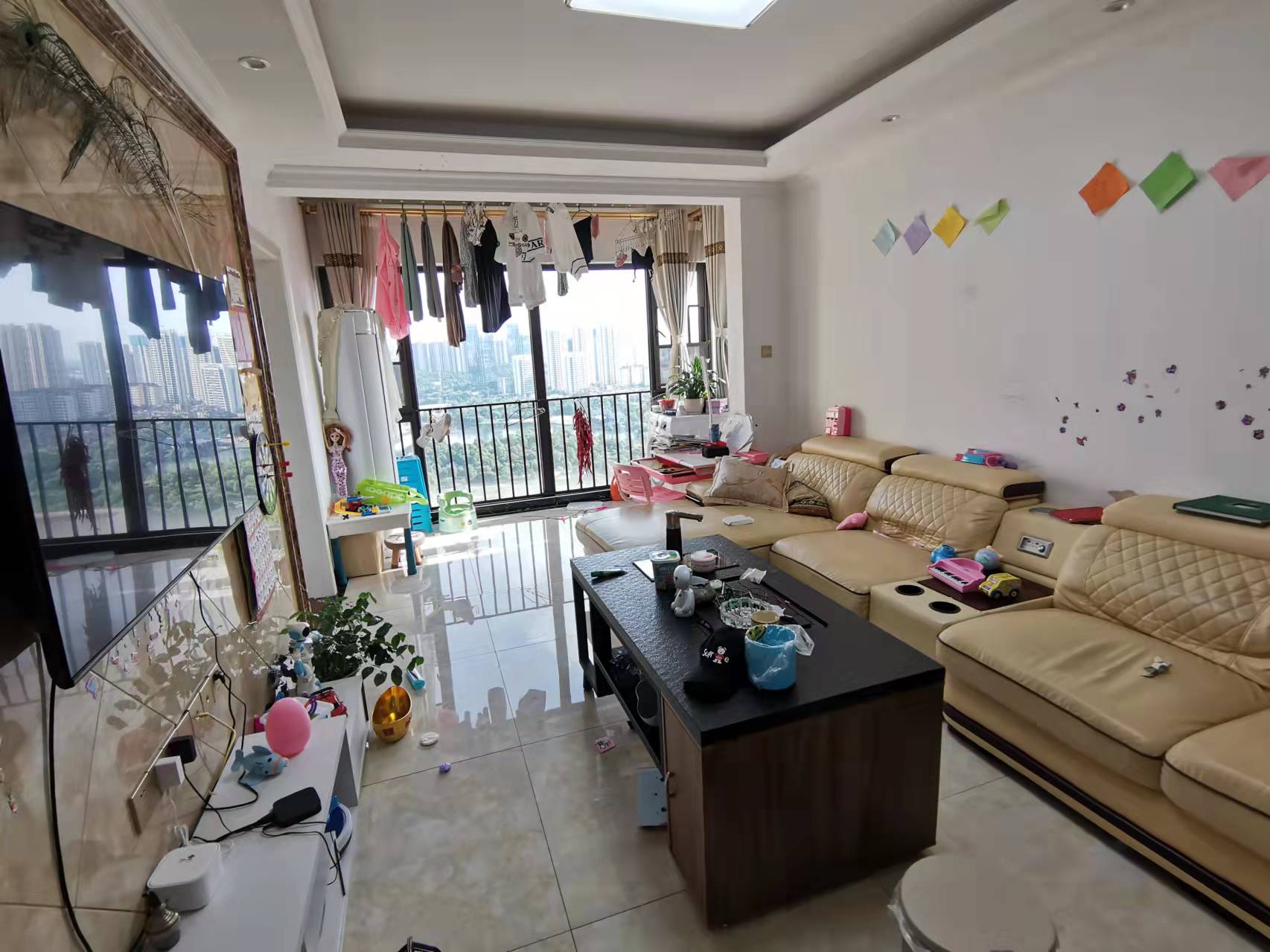 蓝溪谷 3室1厅1卫 65.0万 蓝溪谷 3室1厅1卫 65.0万客厅