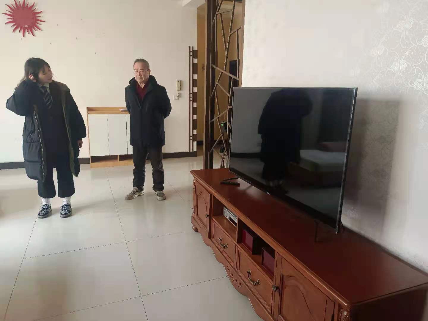 地税局家属楼(地税局第六税务分局)  3室2厅2卫    2000.0元/月 地税局家属楼(地税局第六税务分局)  3室2厅2卫    2000.0元/月