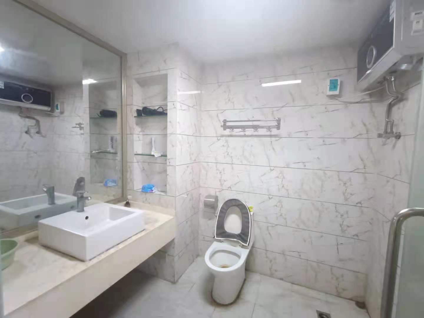 和平路行政公馆 1室1厅1卫 1350.00元/月 和平路行政公馆 1室1厅1卫 1350.00元/月室内图