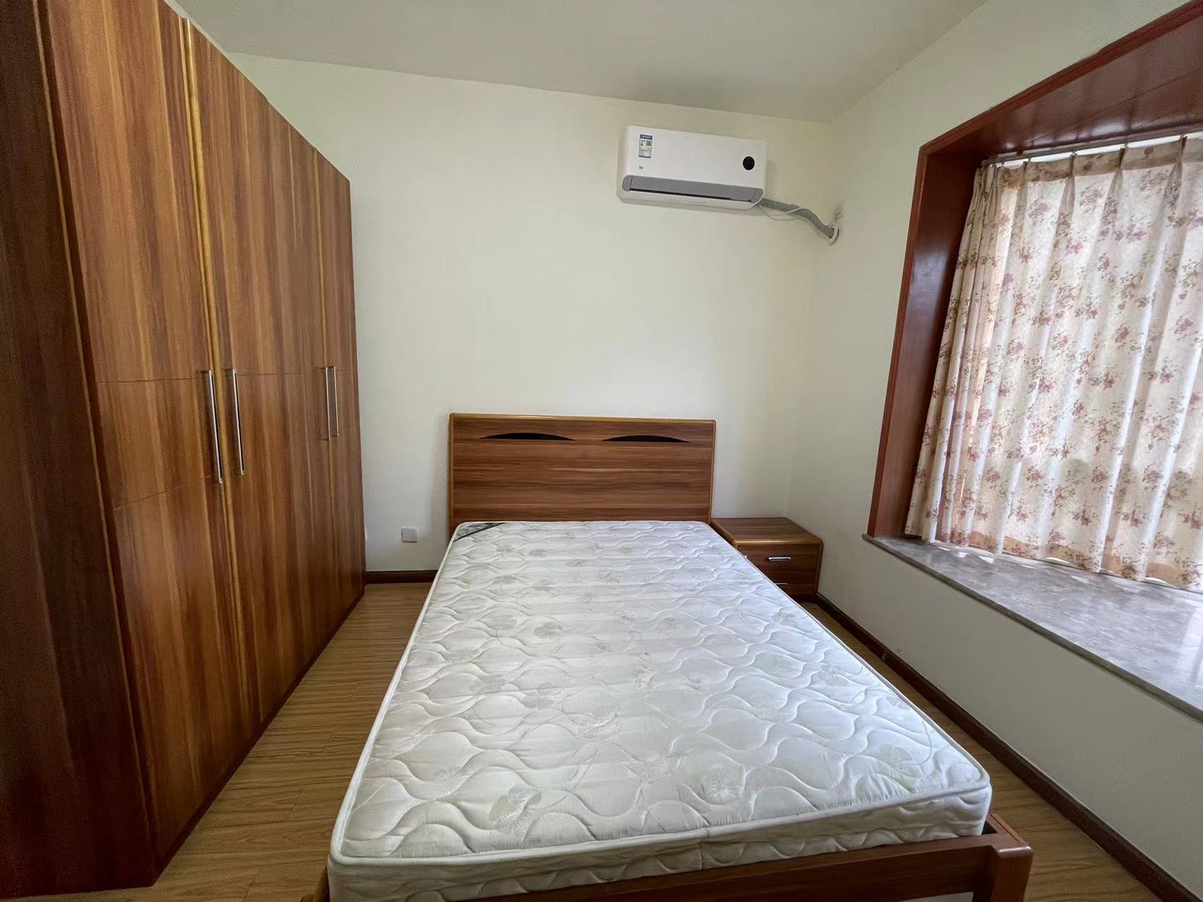 南湖锦苑 2室1厅1卫 2300.0元/月 南湖锦苑 2室1厅1卫 2300.0元/月室内图