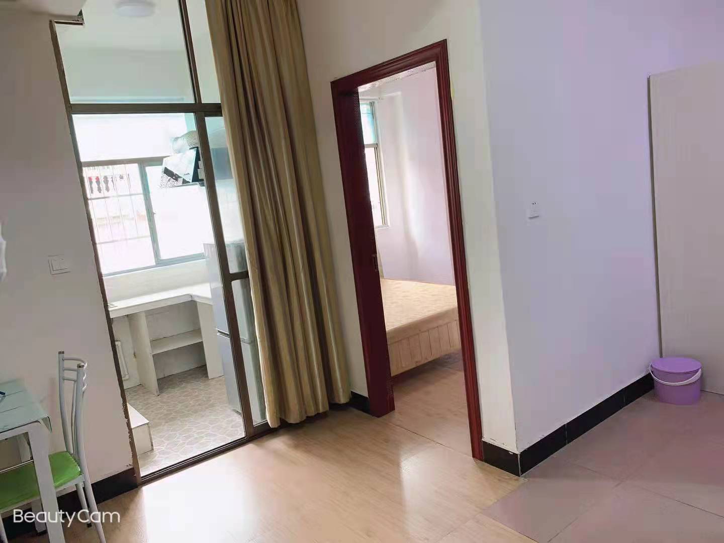 晨光小区 2室2厅1卫 950.0元/月 晨光小区 2室2厅1卫 950.0元/月室内图