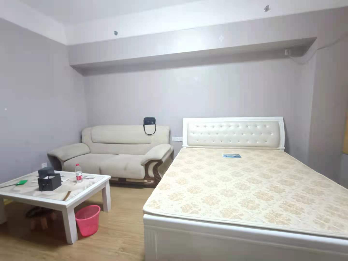 和平路行政公馆 1室1厅1卫 1350.00元/月 和平路行政公馆 1室1厅1卫 1350.00元/月室内图