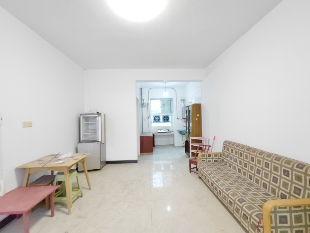 机关小区 3室2厅2卫 1700.0元/月 机关小区 3室2厅2卫 1700.0元/月室内图